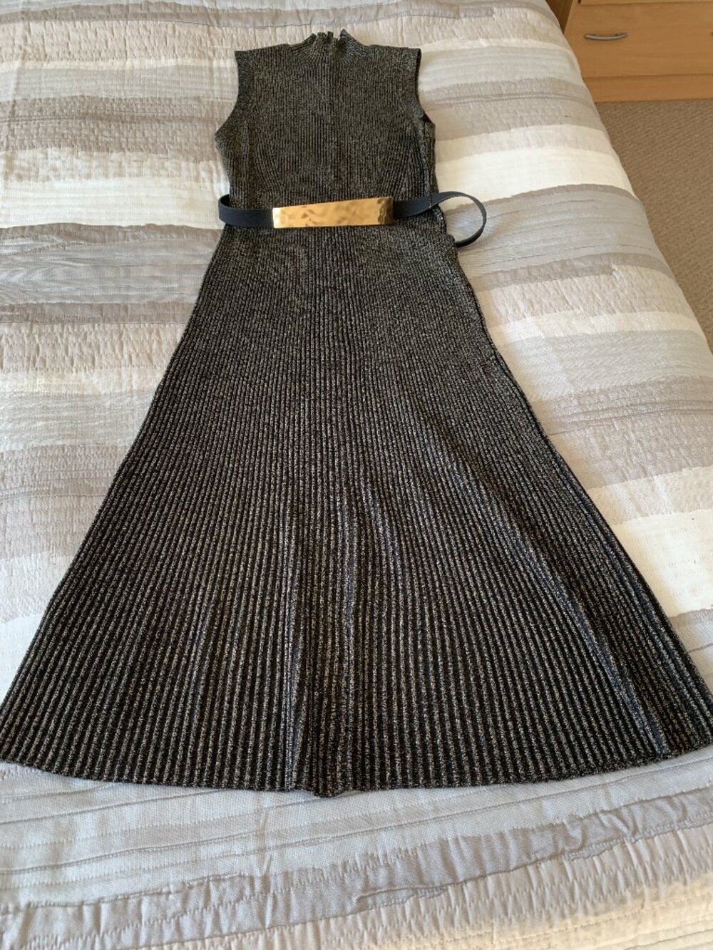 Donna Karan New York Metallic Knit Sleeveless Belted Midi Dress - Large